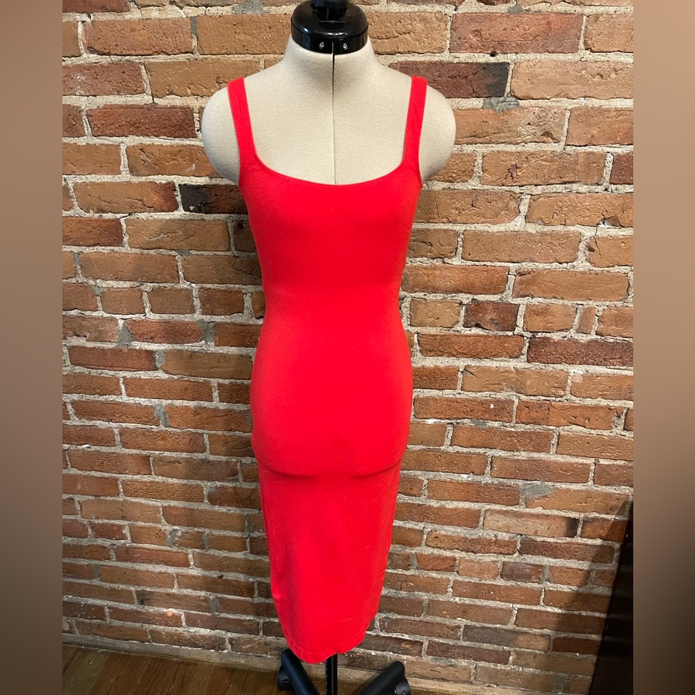 Red bodycon dress
